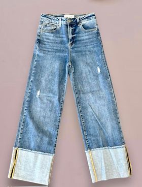 Risen Cuffed Jeans